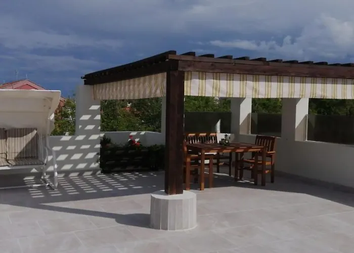 Rocco Apartamento Pag Town
