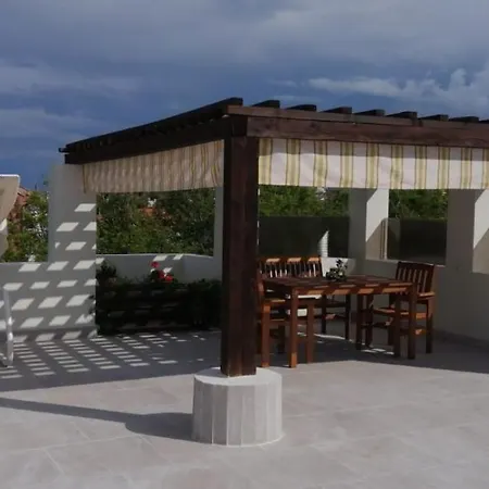 Rocco Apartamento Pag Town